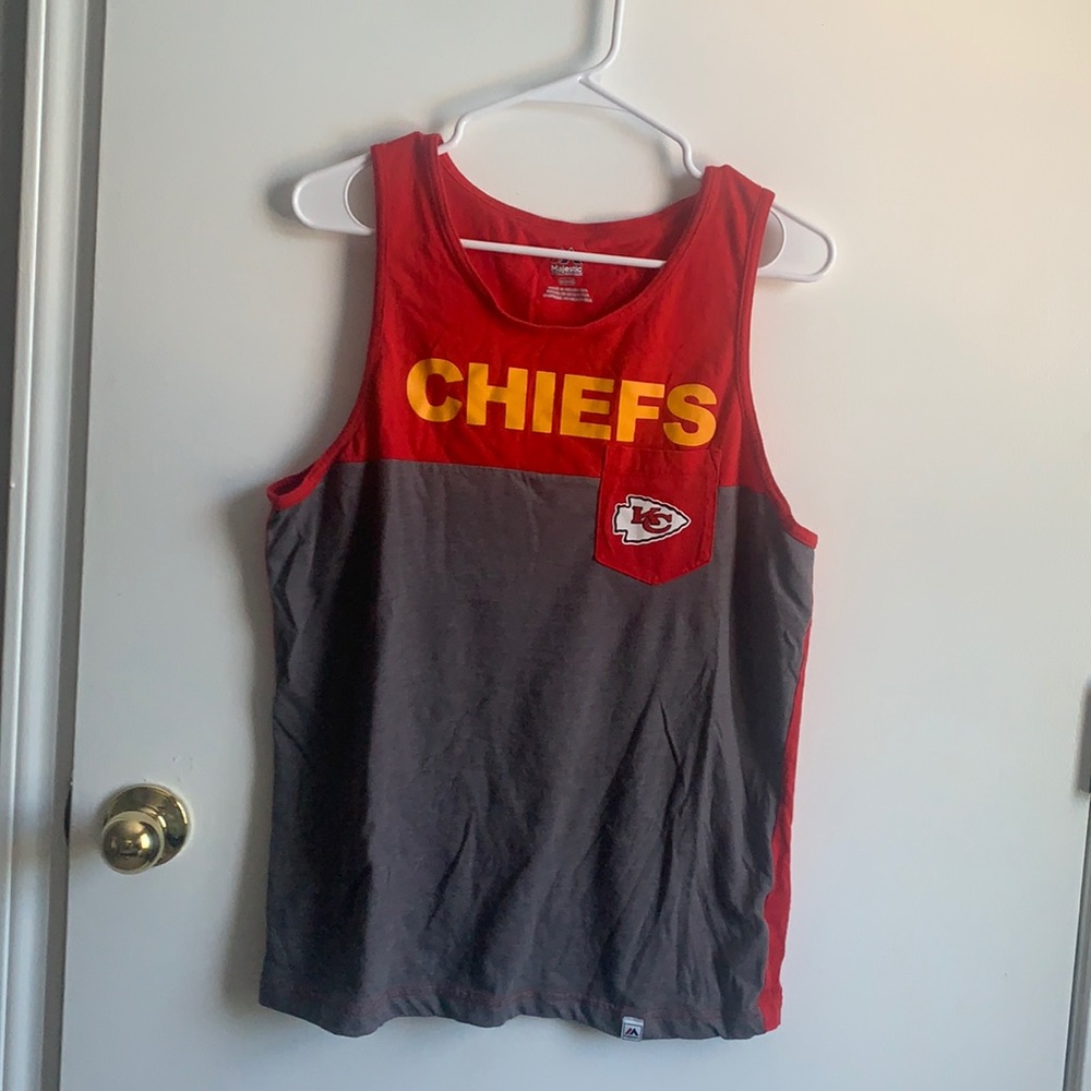 Men’s chiefs tank. Size M